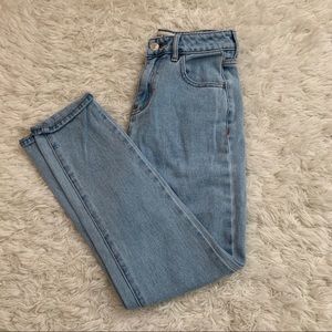 Pacsun Light Washed Mom Jeans